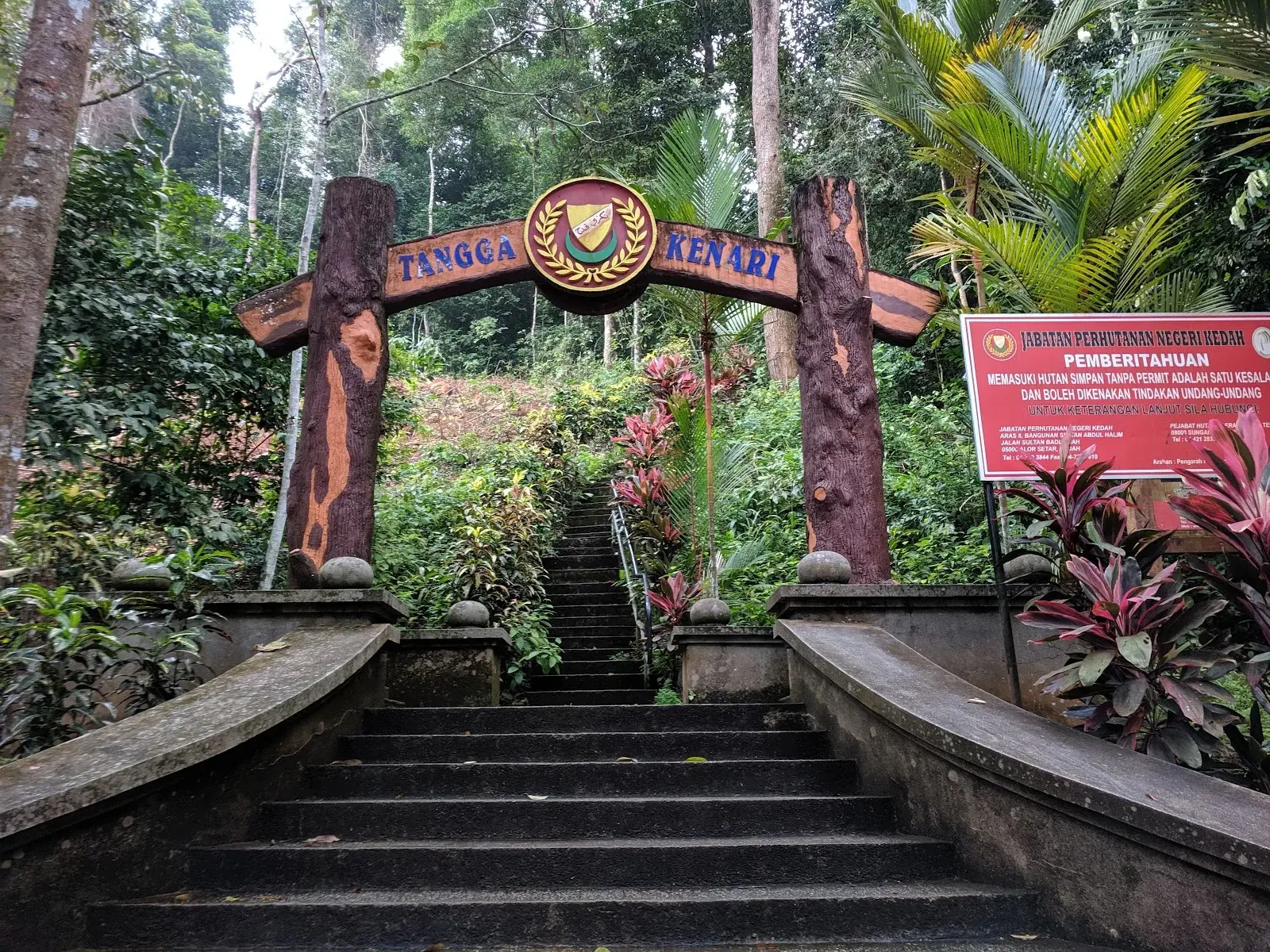 Sumber: Google Places (©2026)