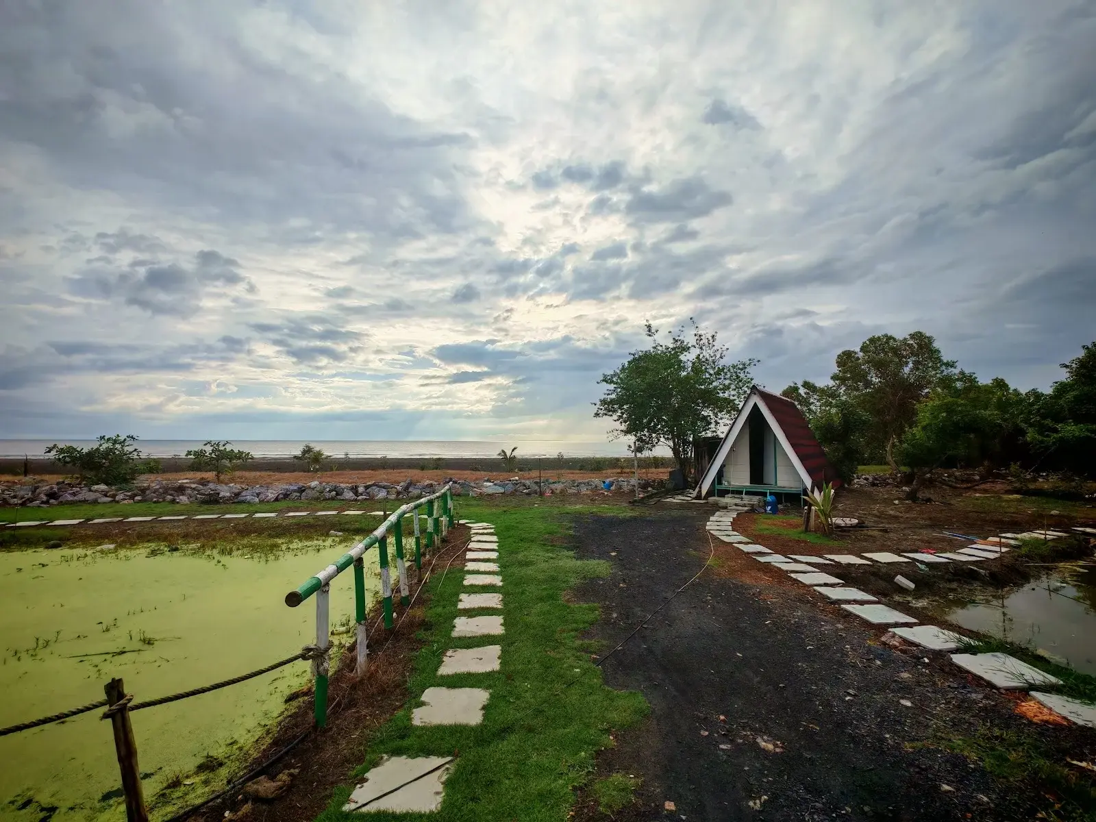 Sumber: Google Places (©2026)