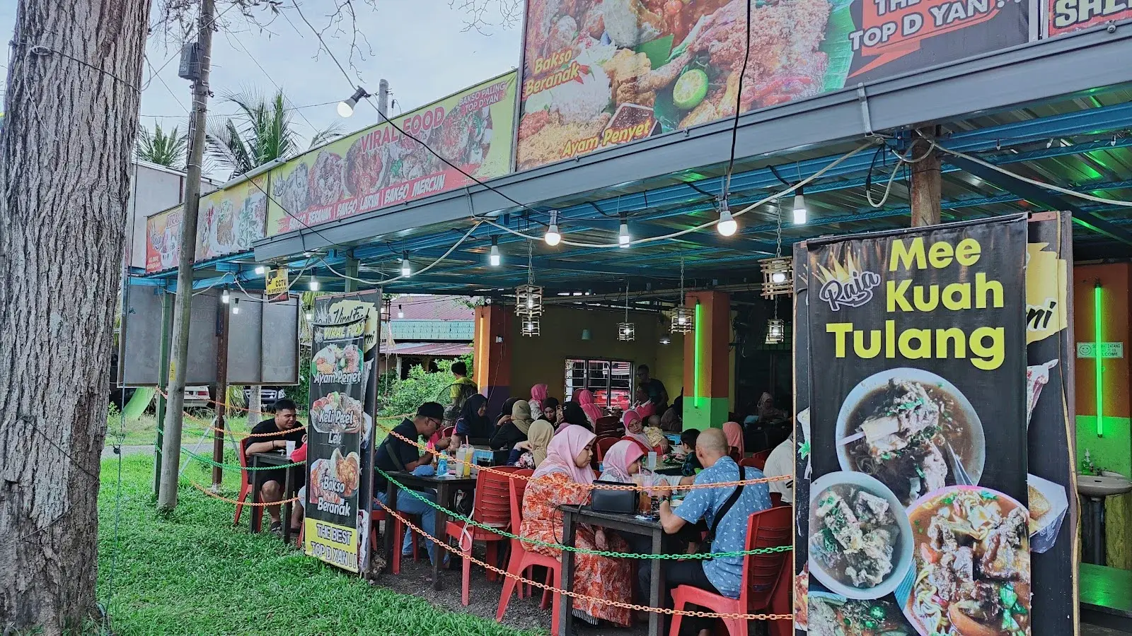 Sumber: Google Places (©2026)