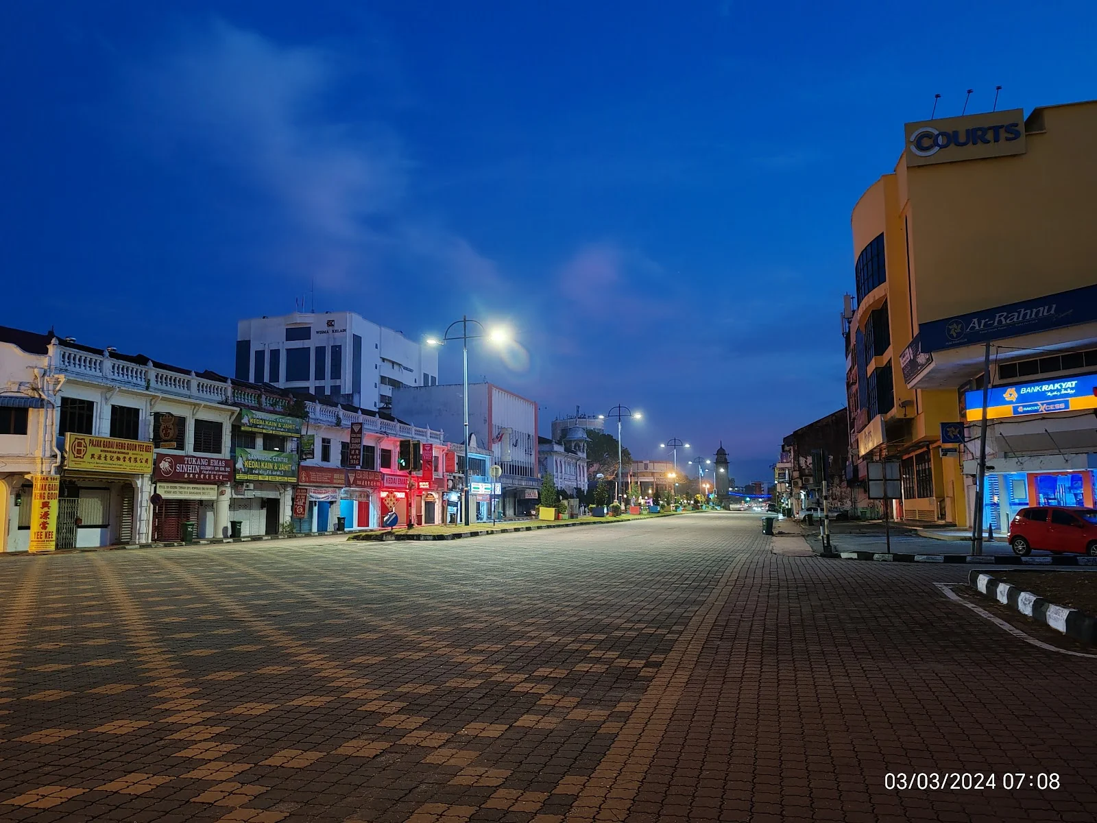 Sumber: Google Places (©2026)