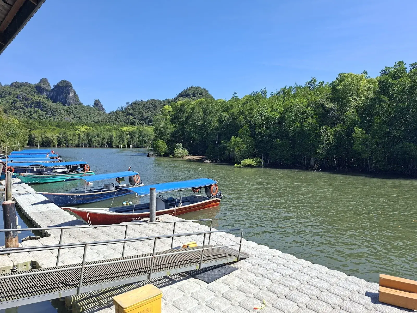 Sumber: Google Places (©2026)