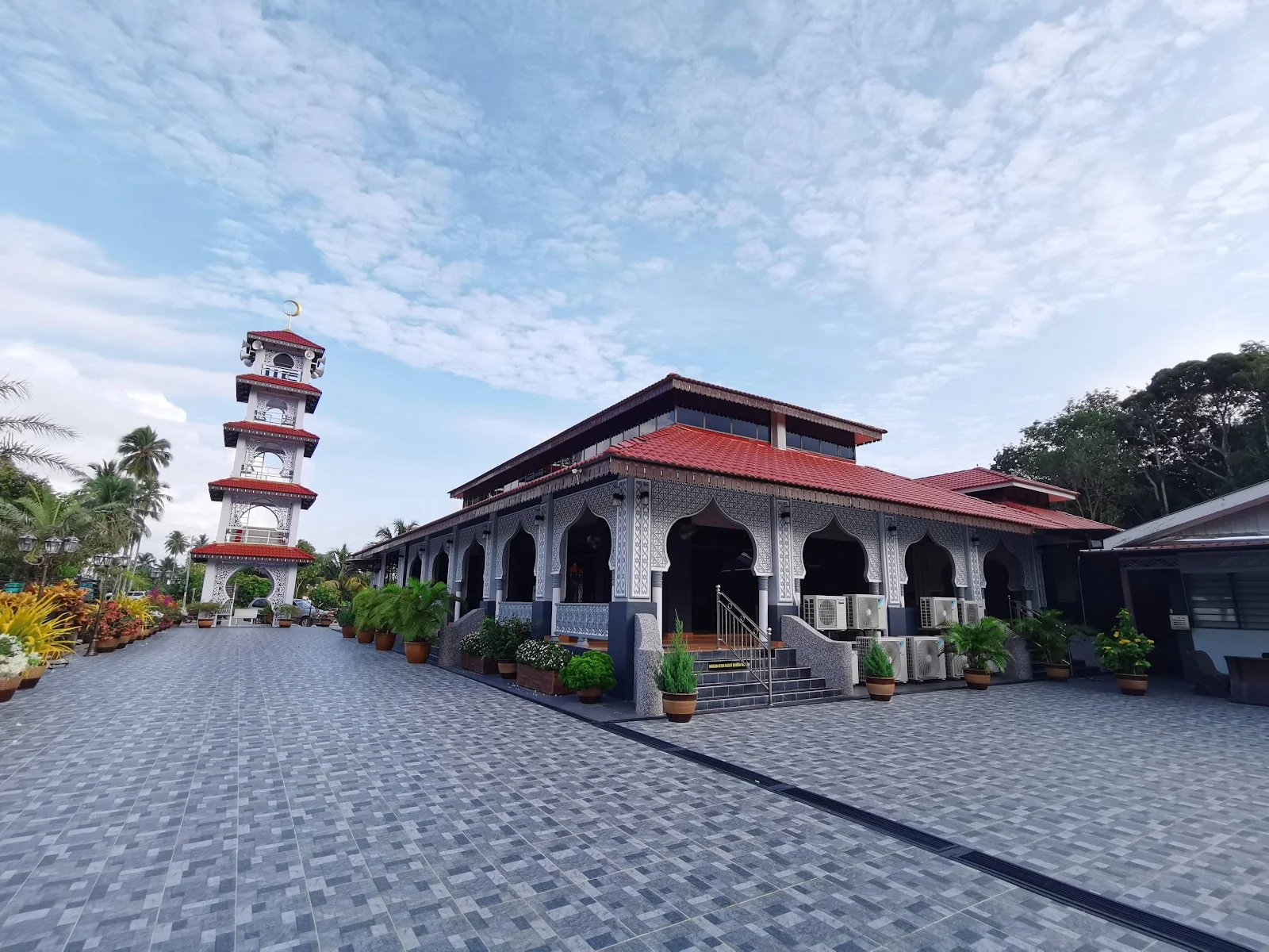 Sumber: Google Places (©2026)