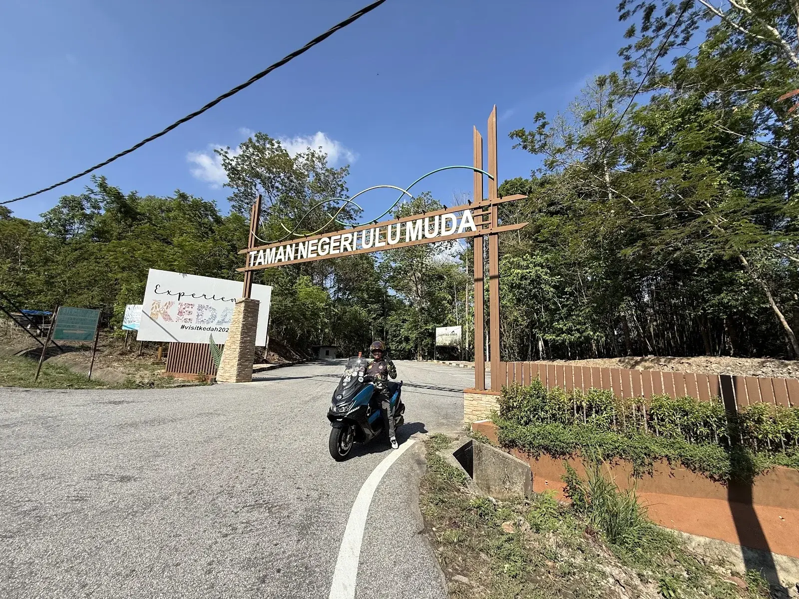 Sumber: Google Places (©2026)
