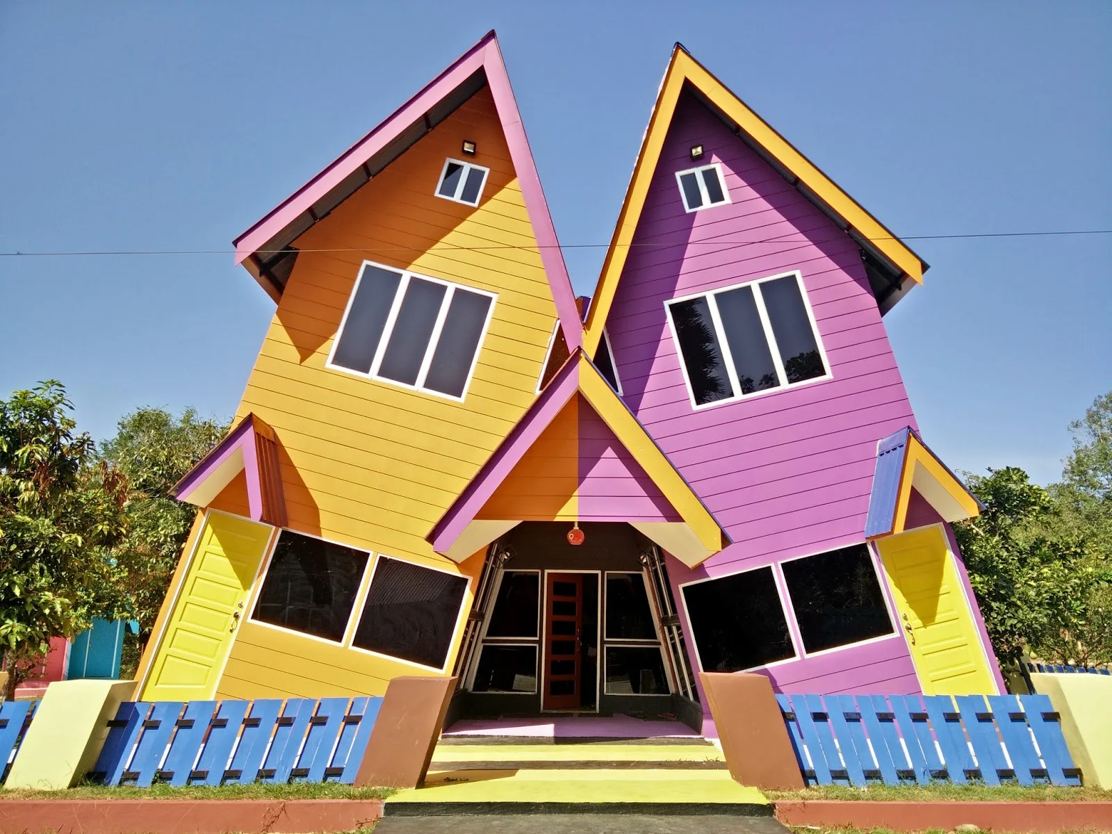 Sumber: Google Places (©2026)