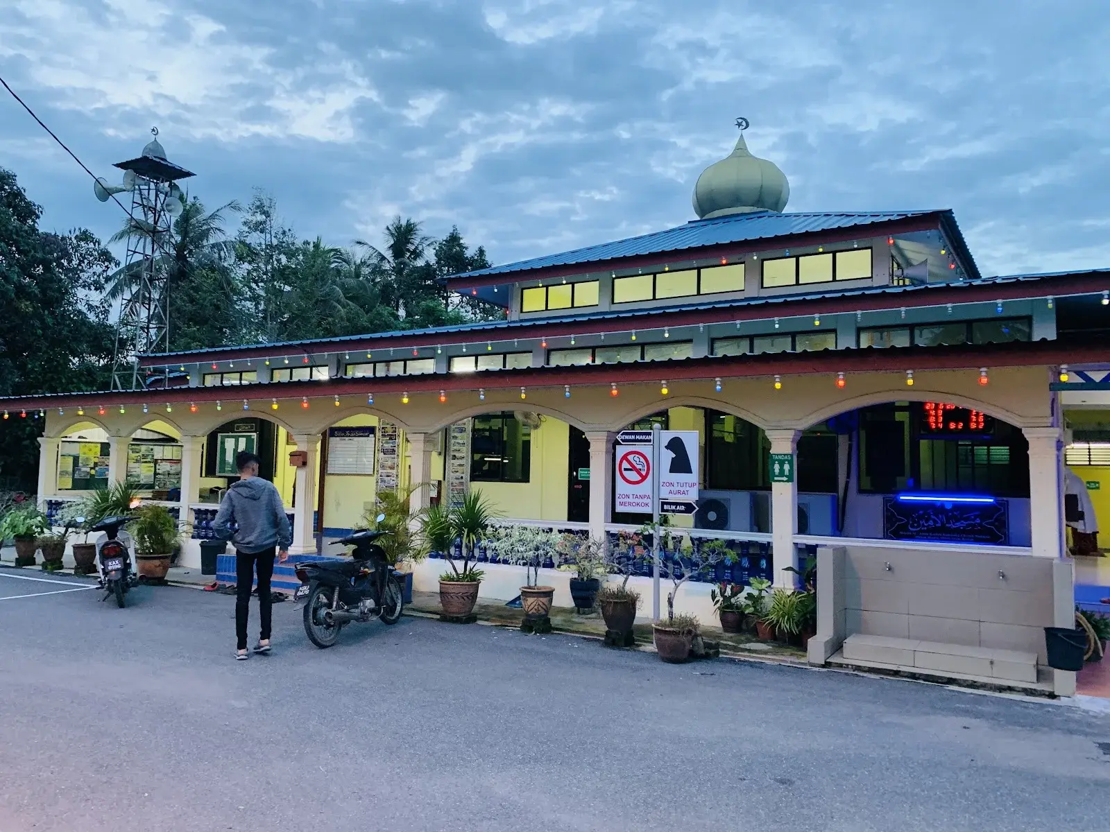 Sumber: Google Places (©2026)
