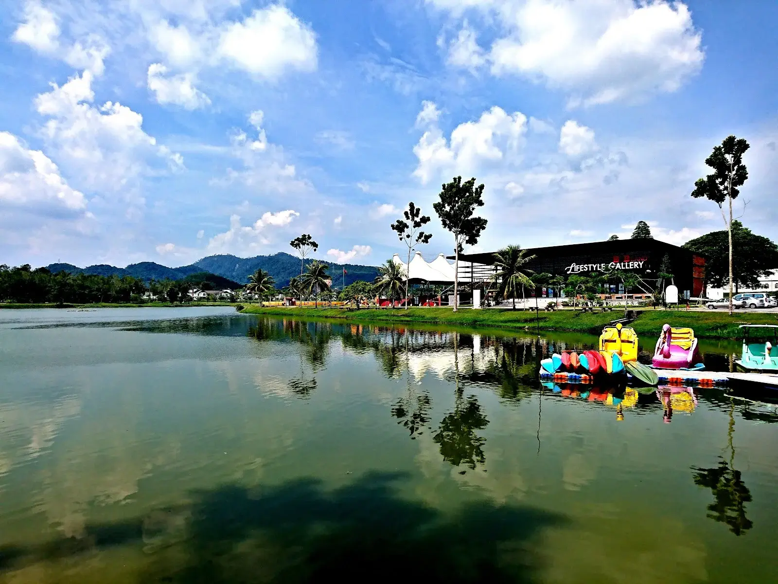 Sumber: Google Places (©2026)
