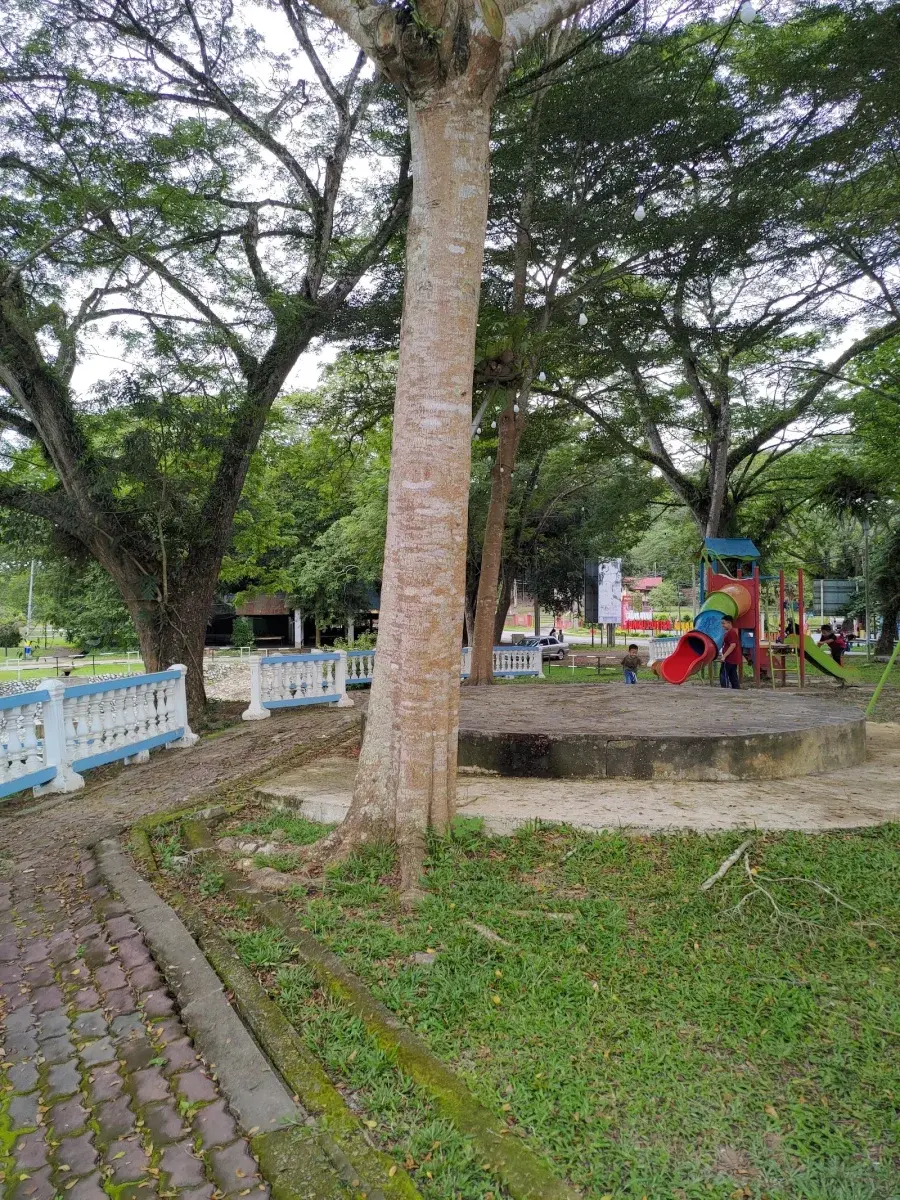 Sumber: Google Places (©2026)