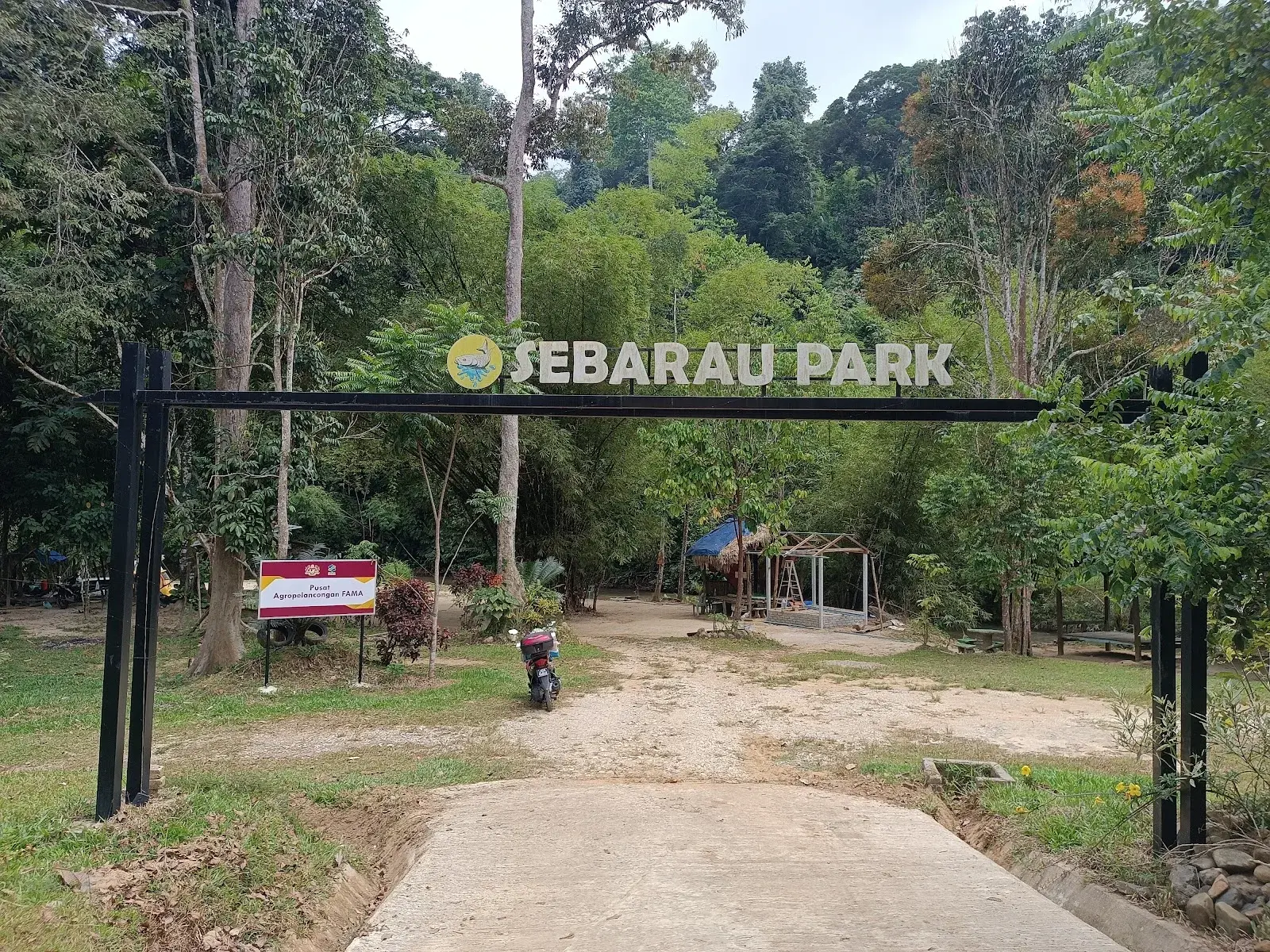 Sumber: Google Places (©2026)