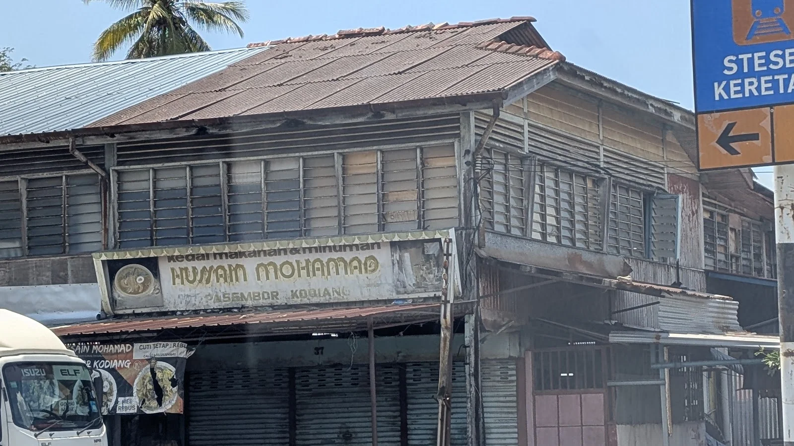 Sumber: Google Places (©2026)