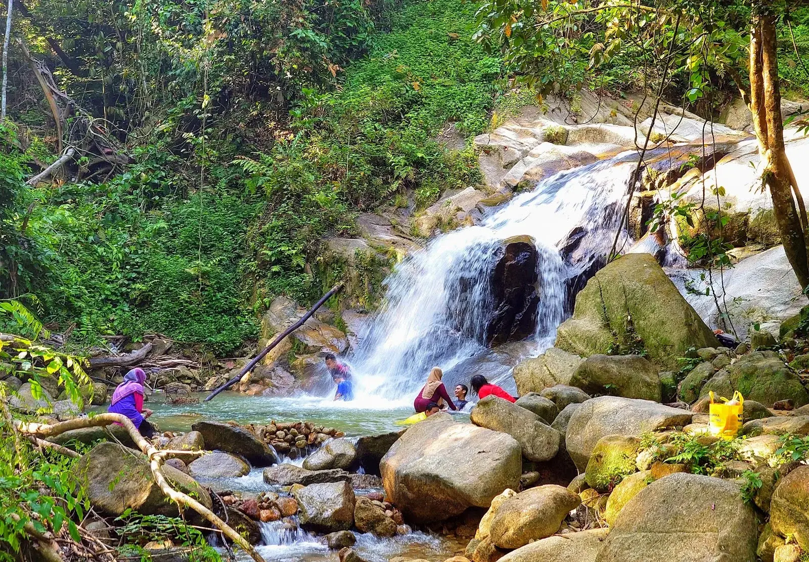 Sumber: Google Places (©2026)