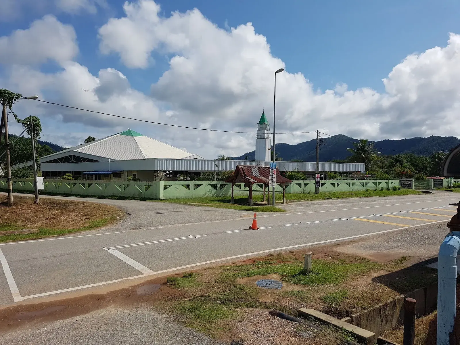 Sumber: Google Places (©2026)