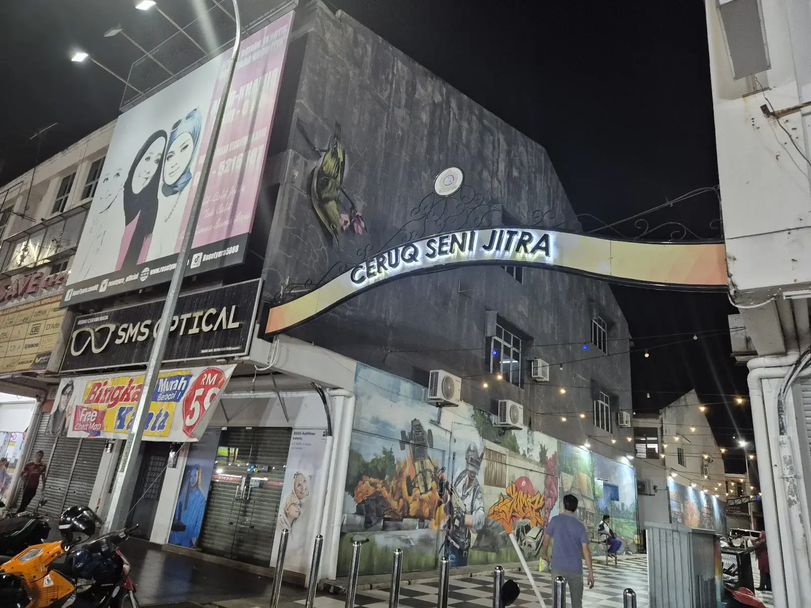 Sumber: Google Places (©2026)