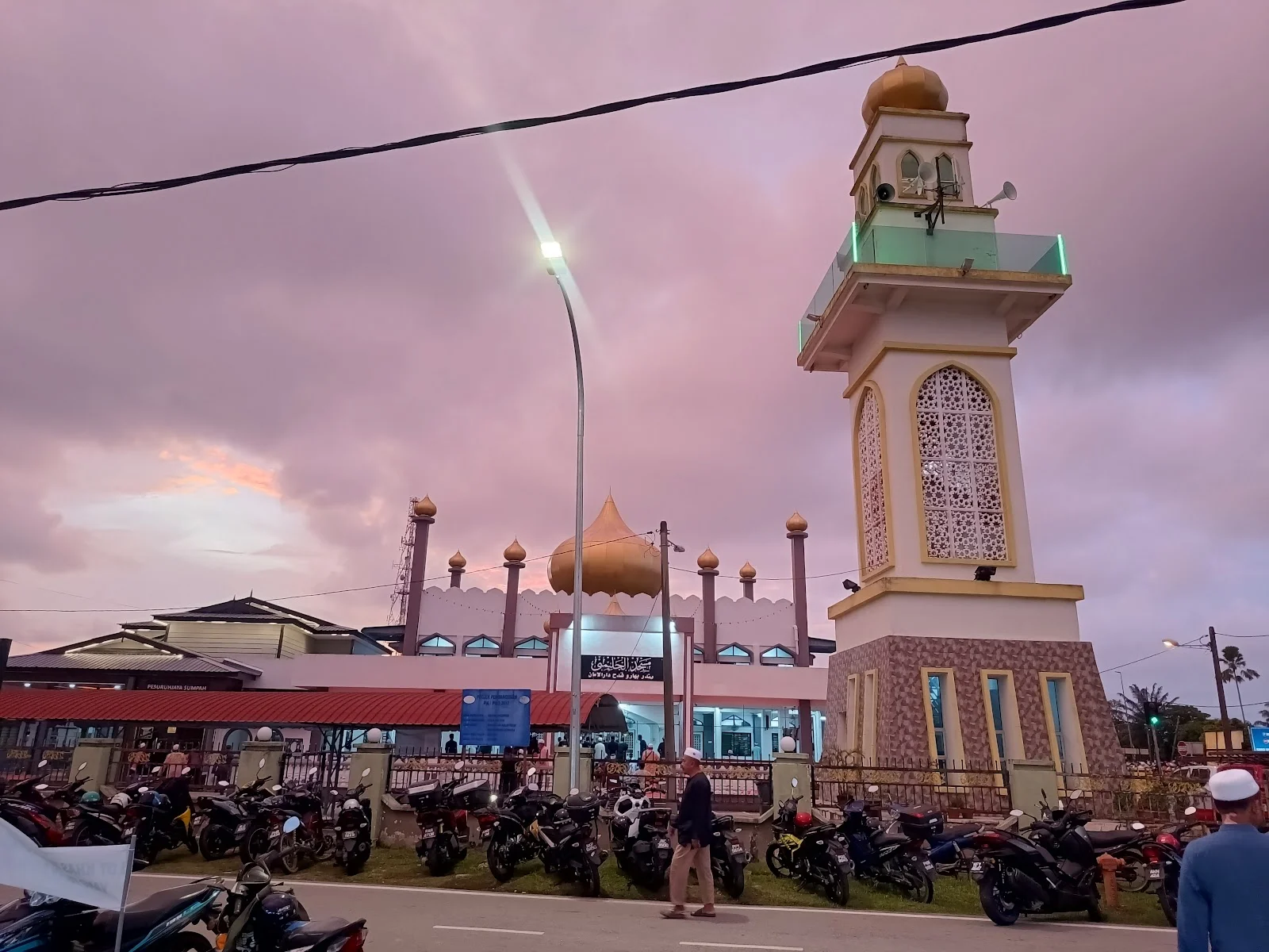 Sumber: Google Places (©2026)