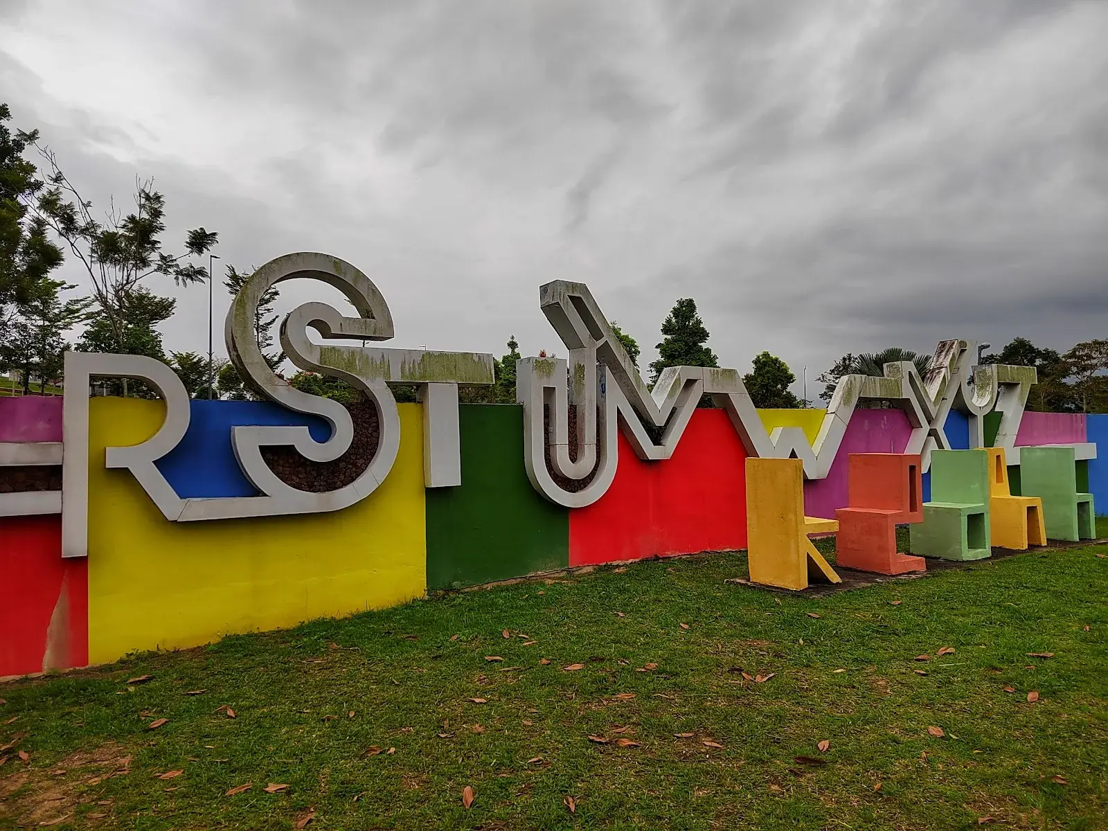 Sumber: Google Places (©2026)