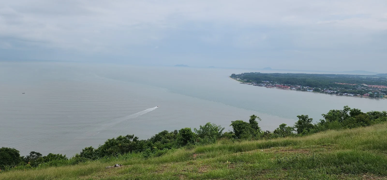 Sumber: Google Places (©2026)