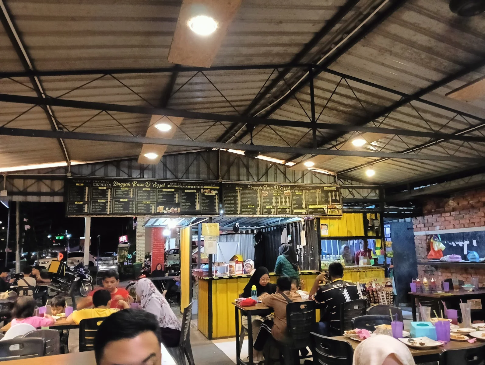 Sumber: Google Places (©2026)