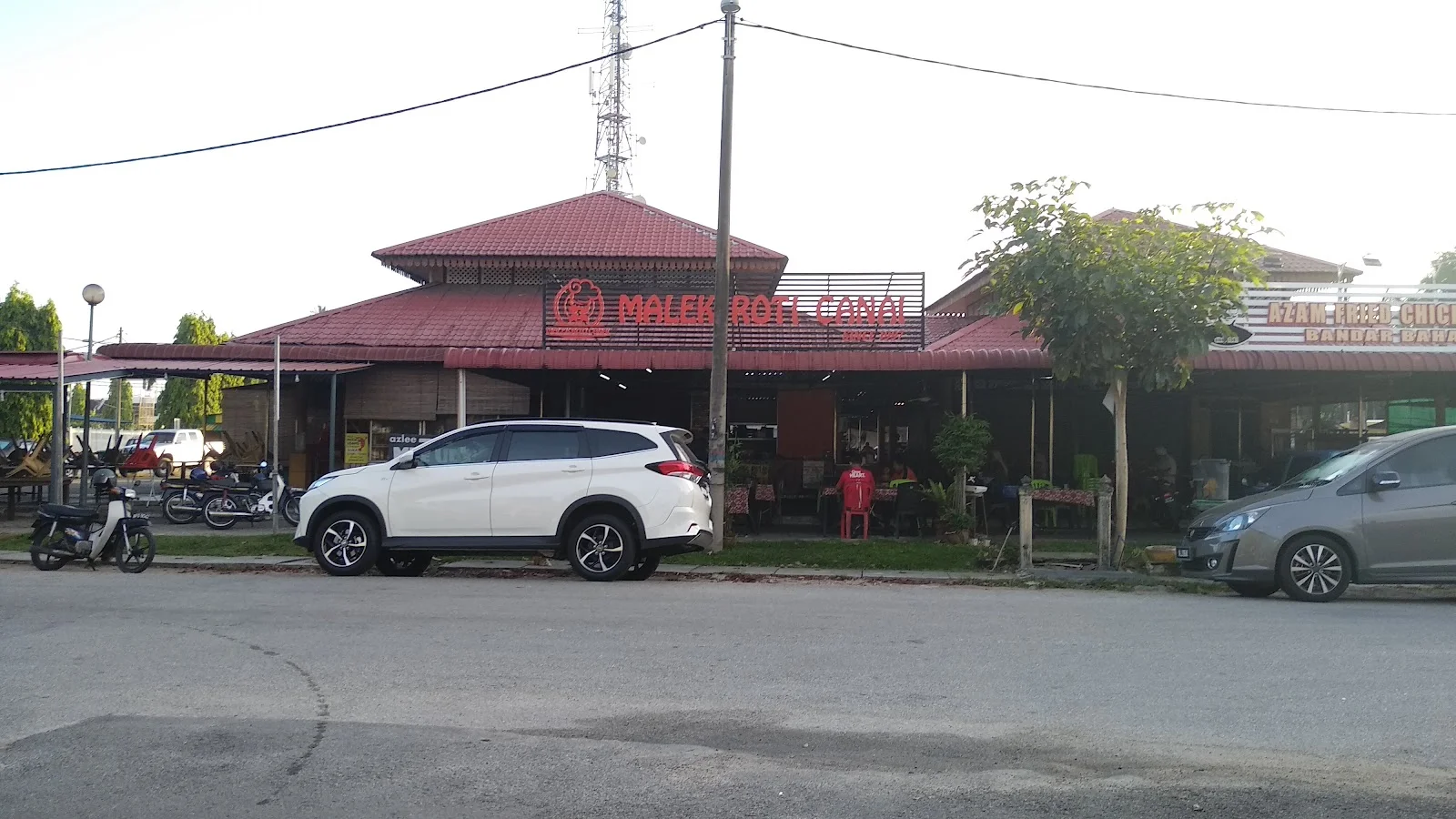 Sumber: Google Places (©2026)