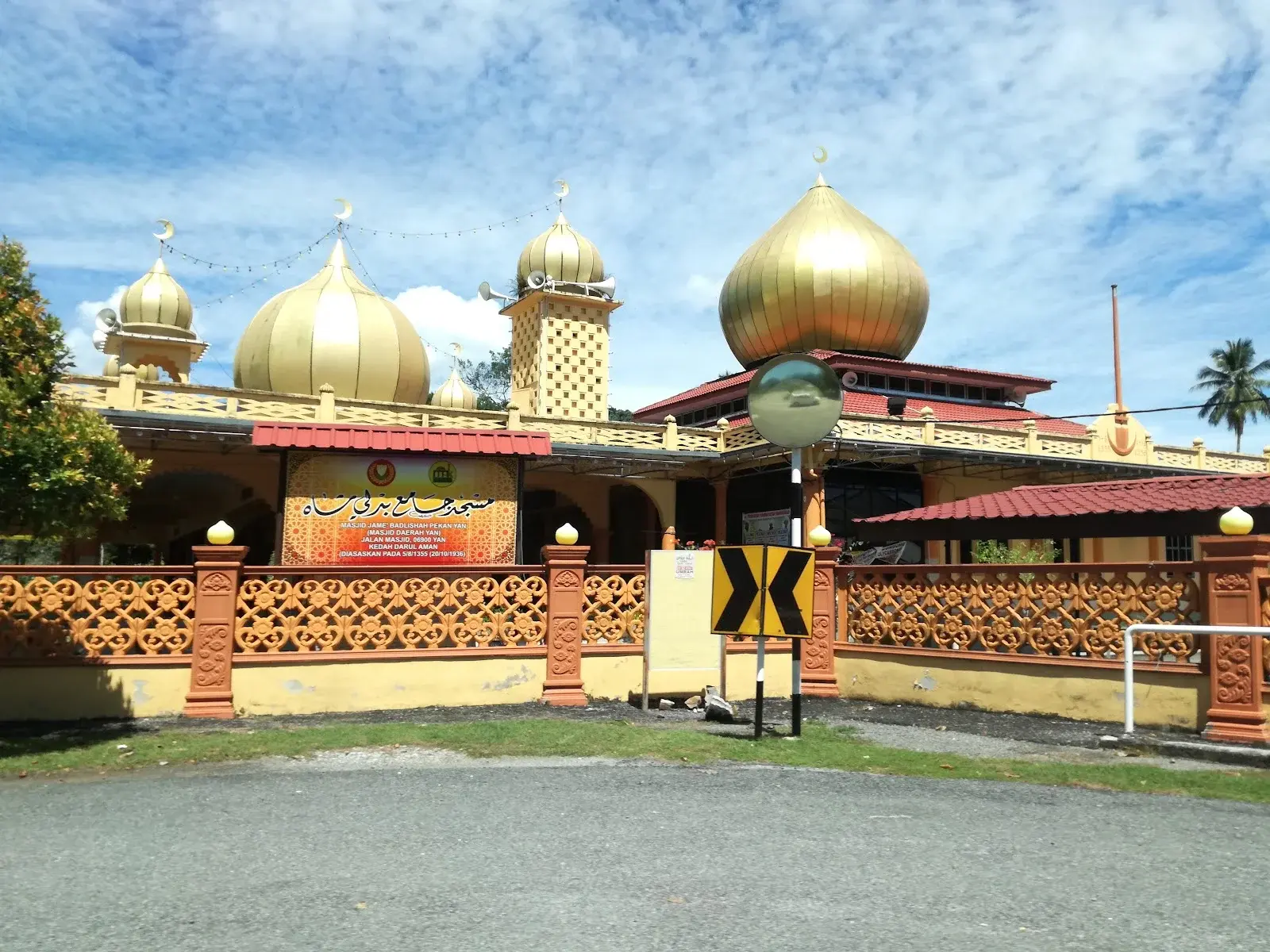 Sumber: Google Places (©2026)