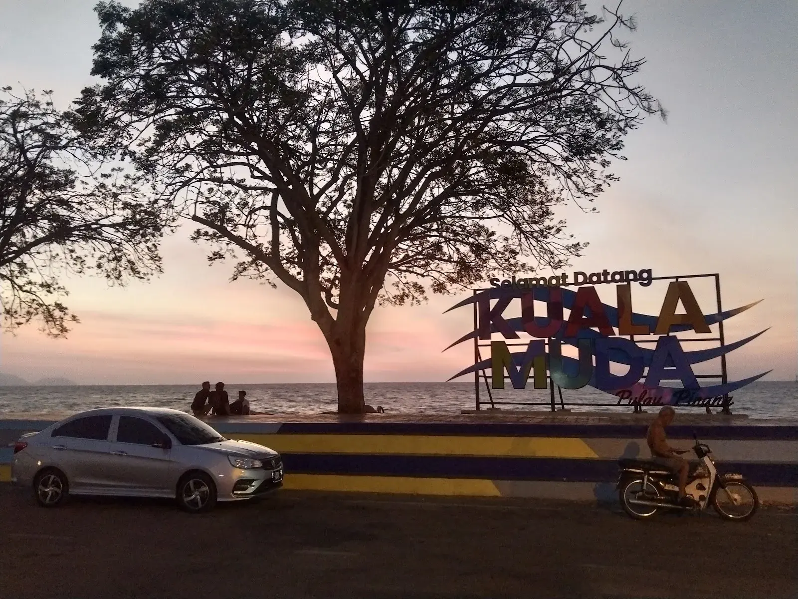 Sumber: Google Places (©2026)
