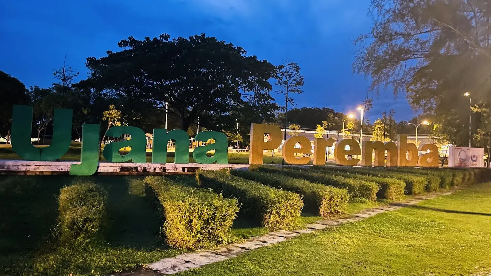 Sumber: Google Places (©2026)