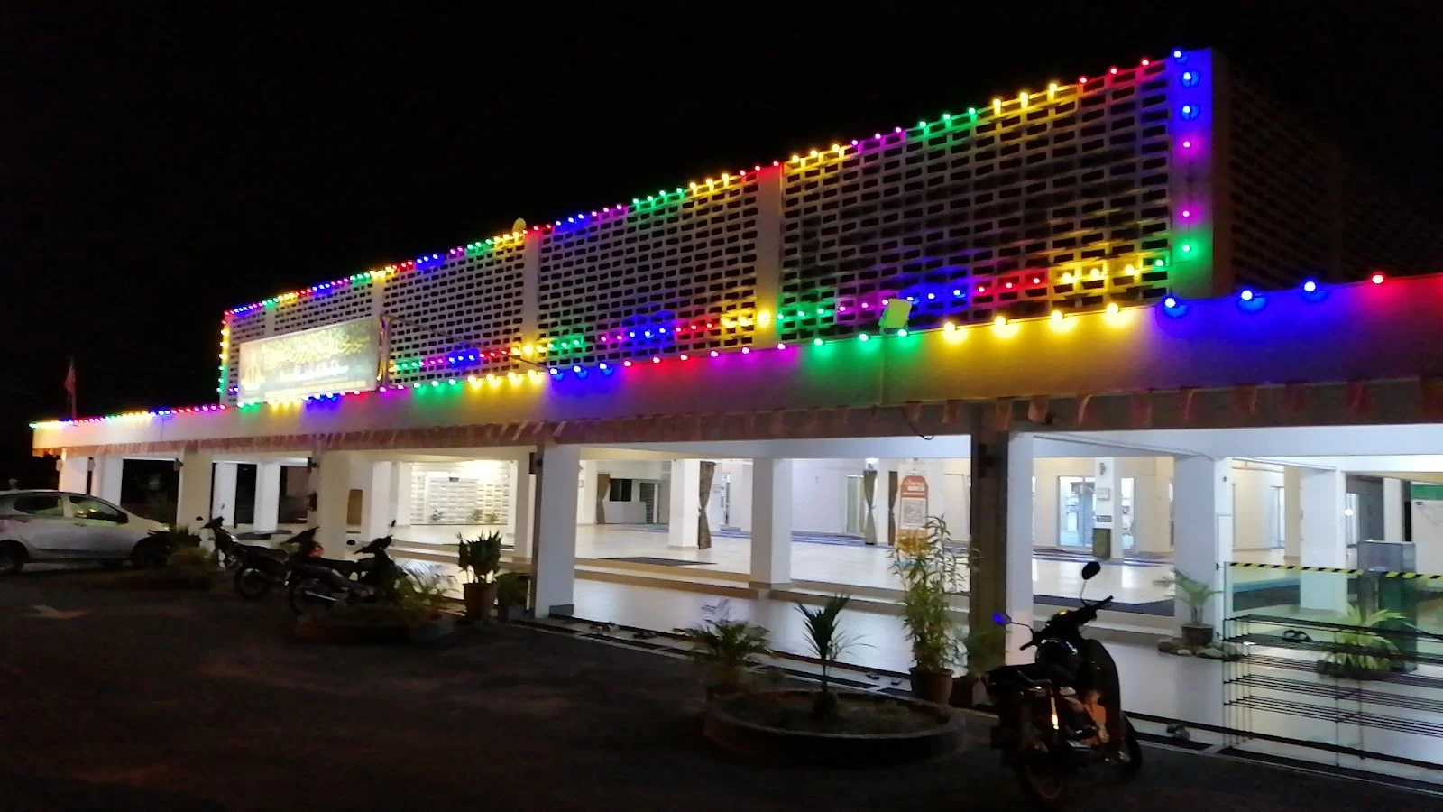 Sumber: Google Places (©2026)