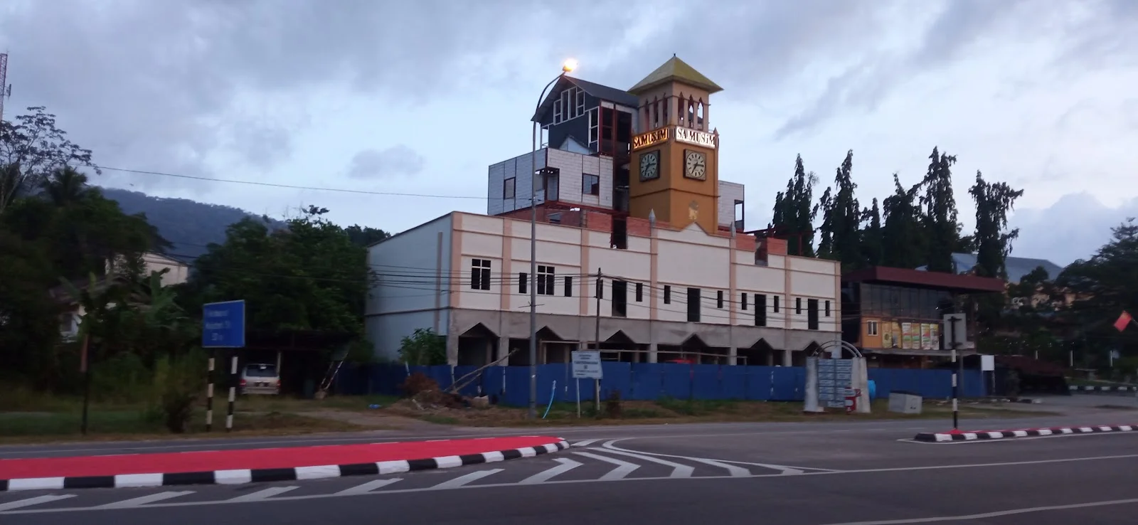 Sumber: Google Places (©2026)