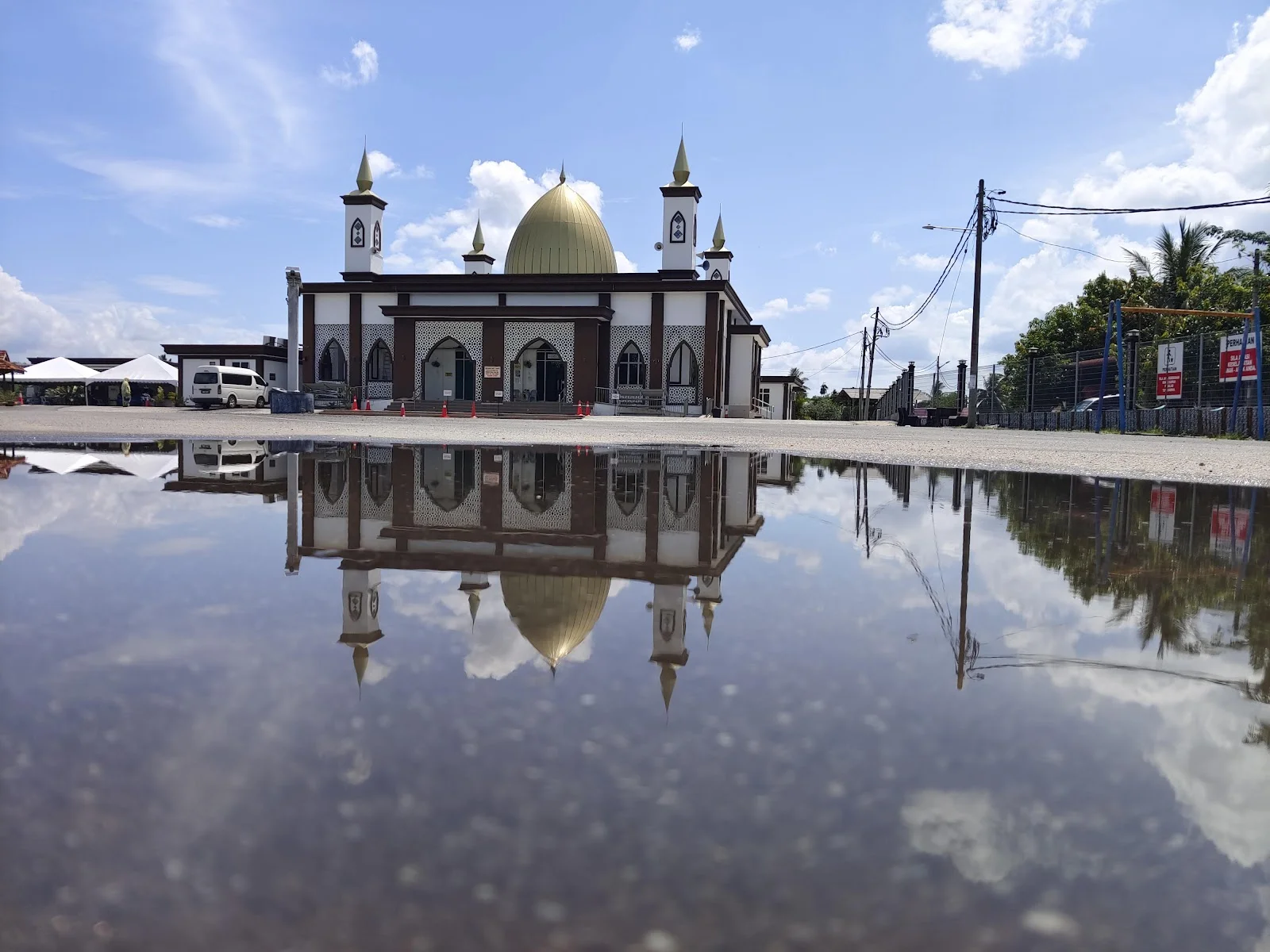 Sumber: Google Places (©2026)