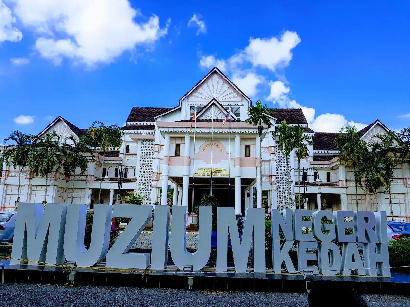 Sumber: Google Places (©2026)