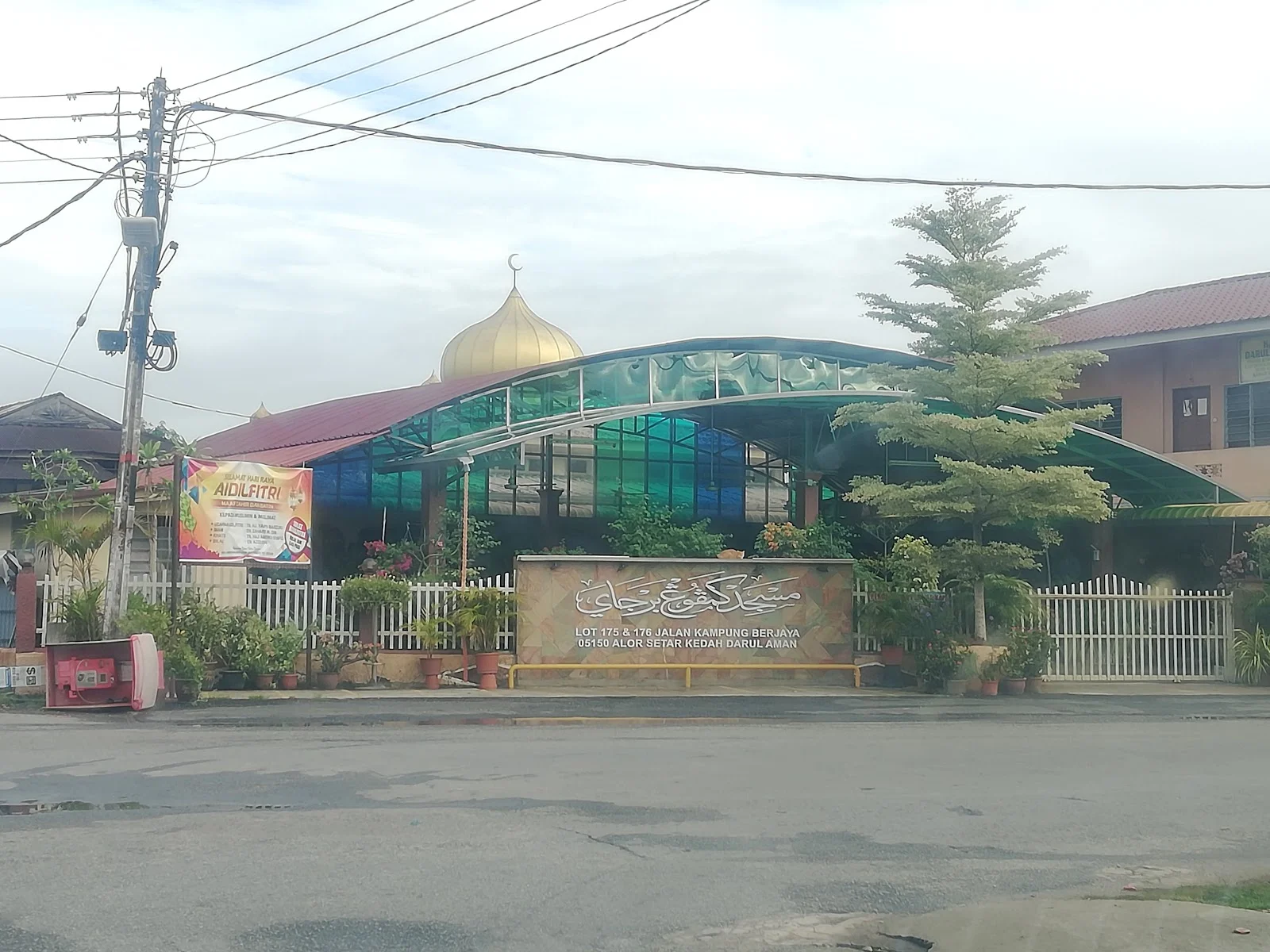 Sumber: Google Places (©2026)