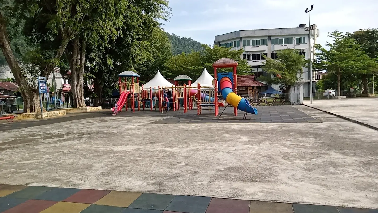 Sumber: Google Places (©2026)