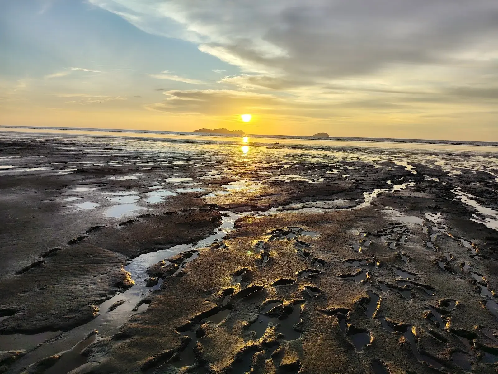 Sumber: Google Places (©2026)