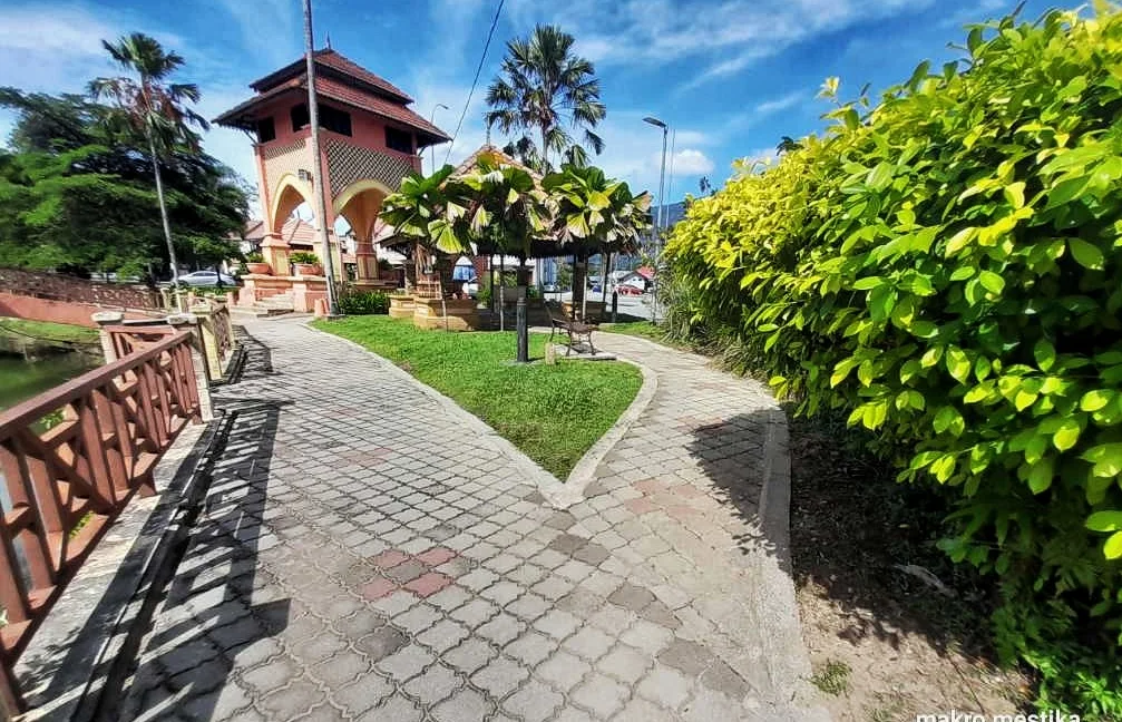 Sumber: Google Places (©2026)