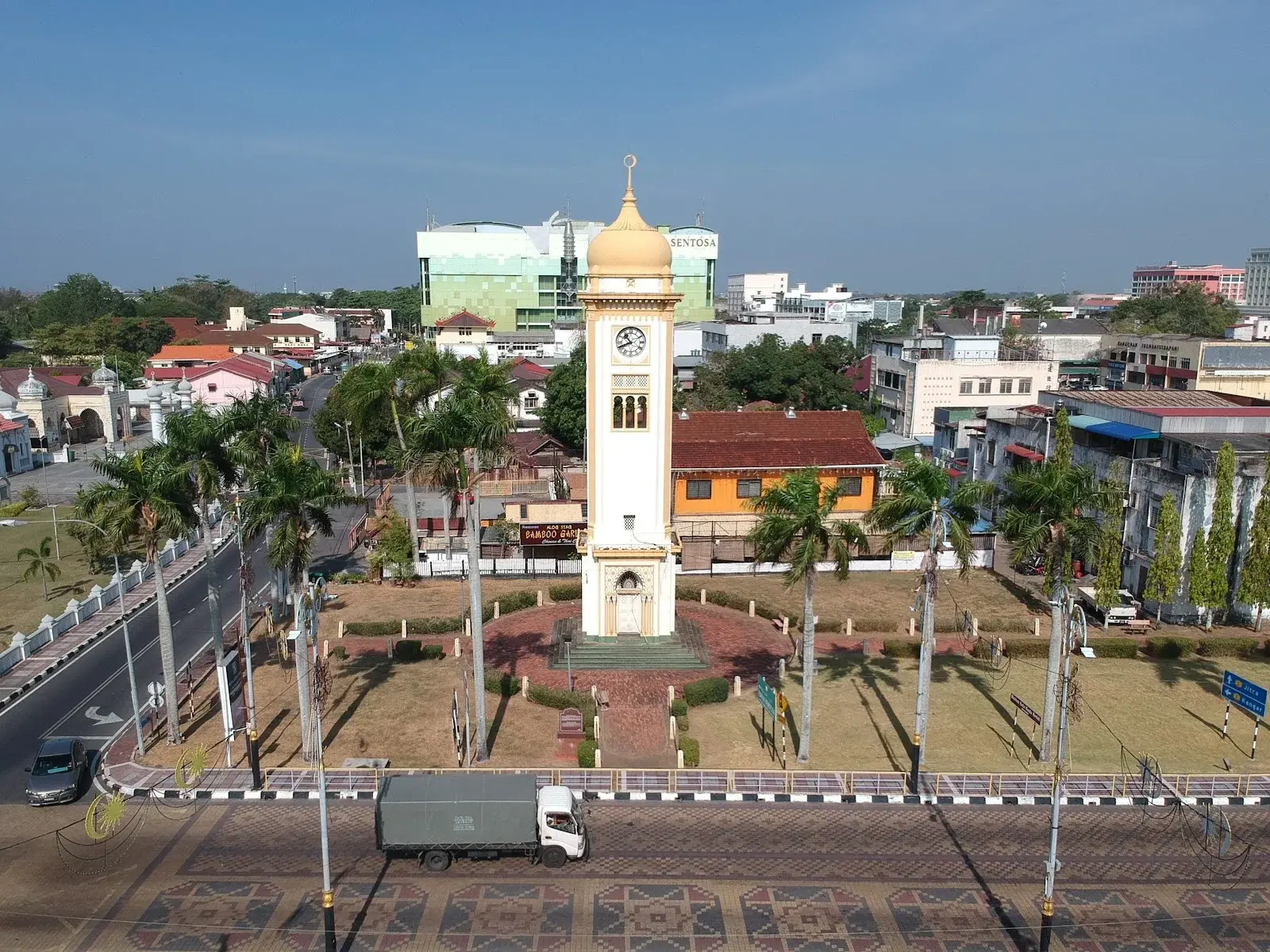 Sumber: Google Places (©2026)