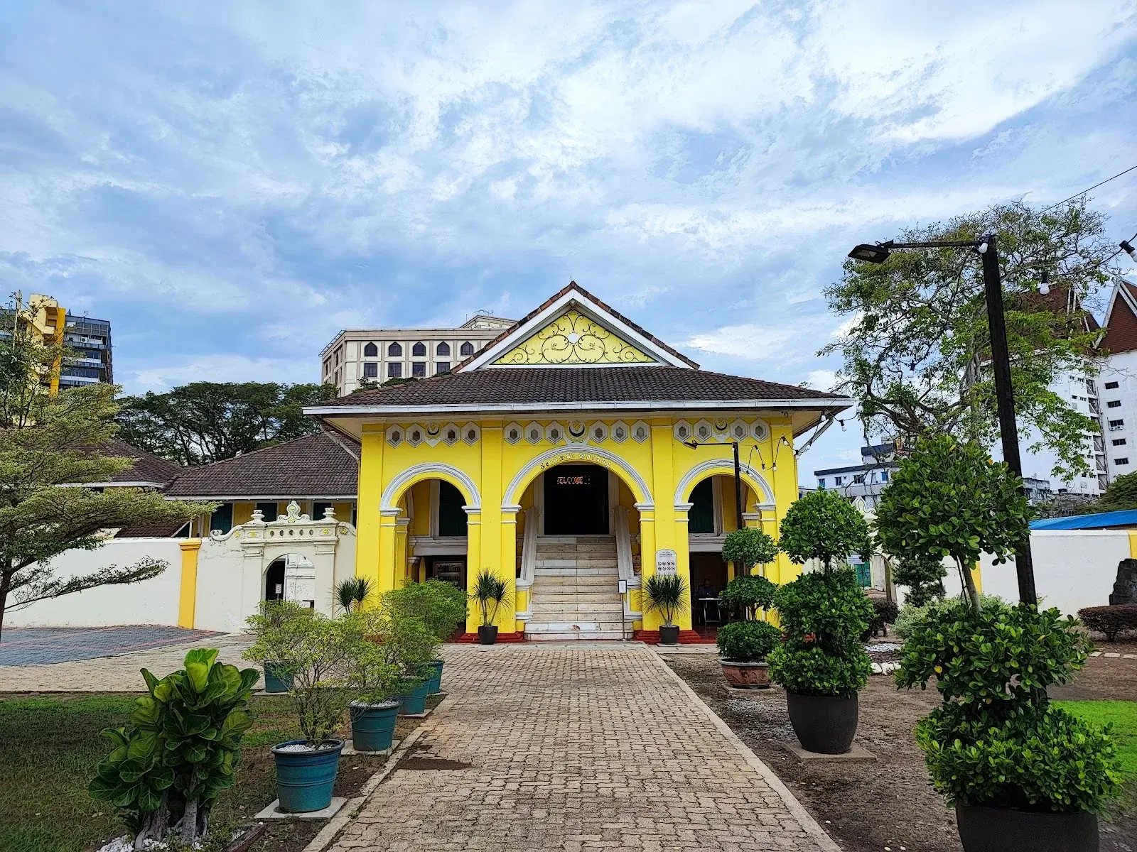Sumber: Google Places (©2026)