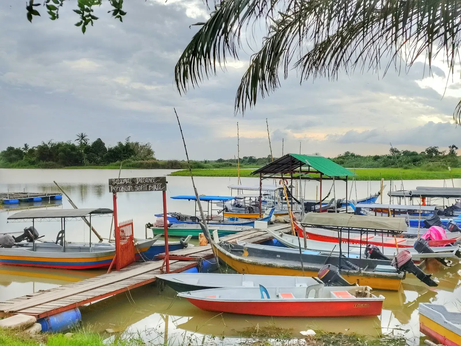 Sumber: Google Places (©2026)