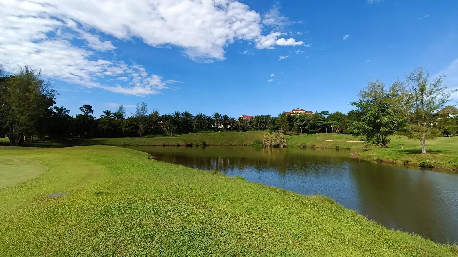 Sumber: Google Places (©2026)