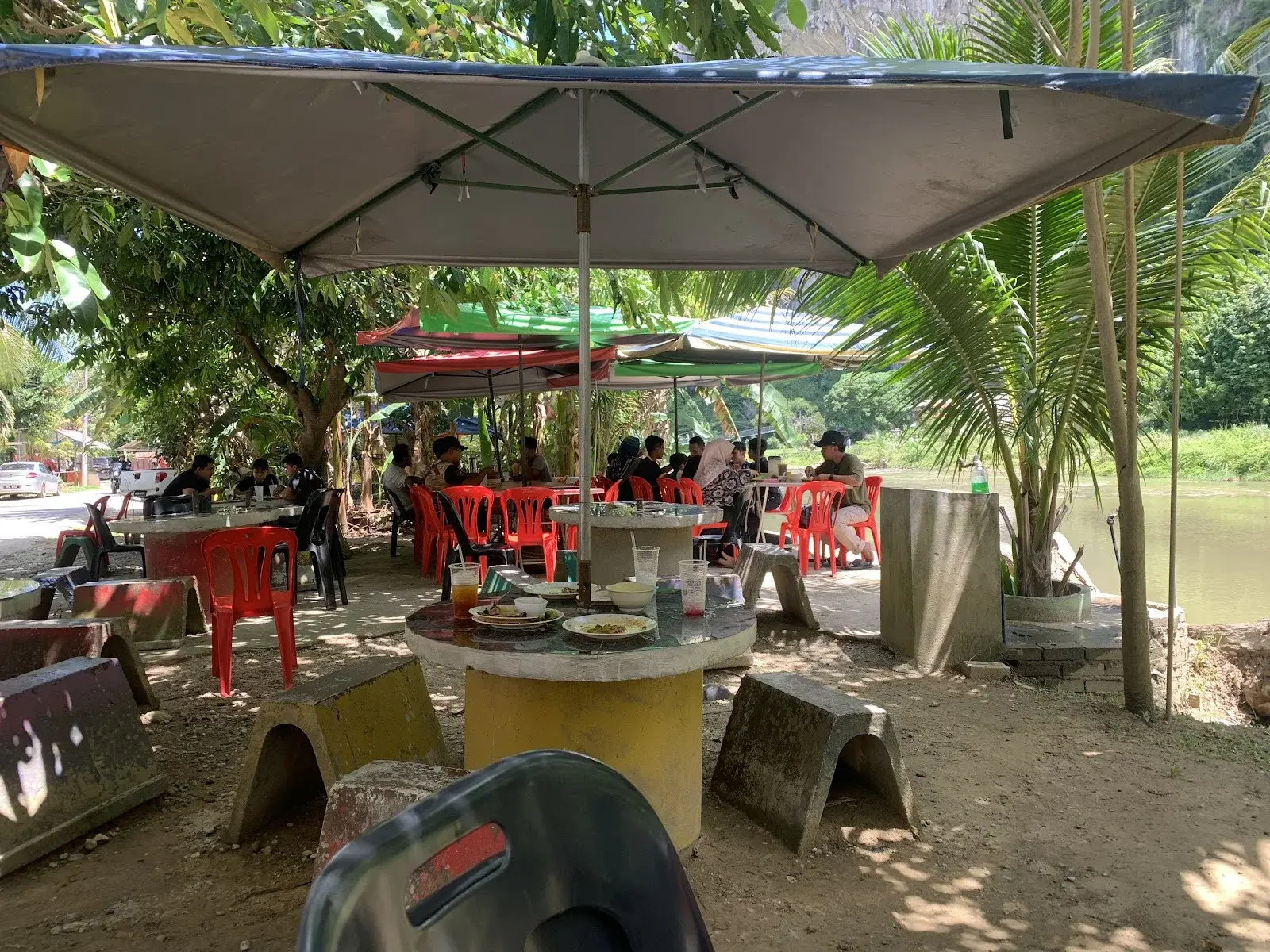Sumber: Google Places (©2026)