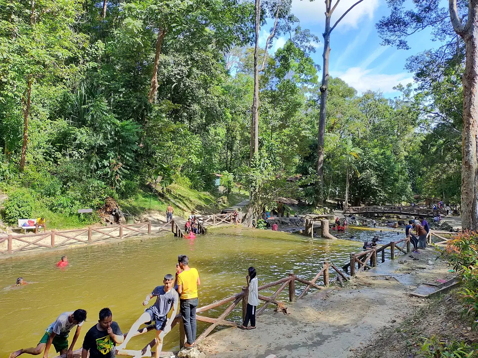 Sumber: Google Places (©2026)