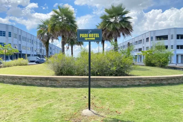 Padi Hotel