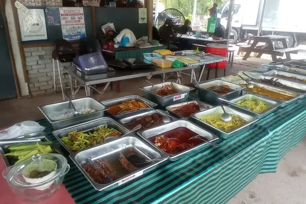 Warung Mak Tam