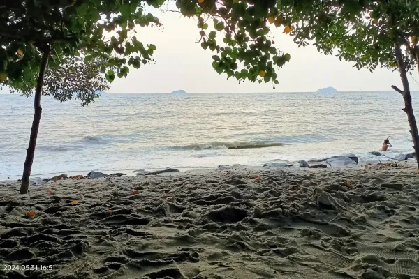 Pantai Port Lepak