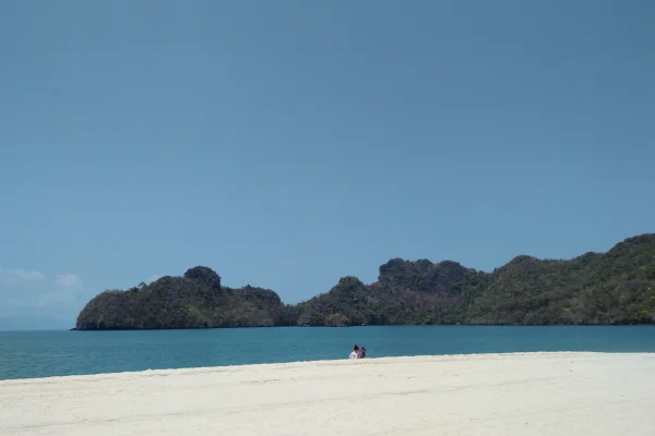 Pantai Tanjong Rhu
