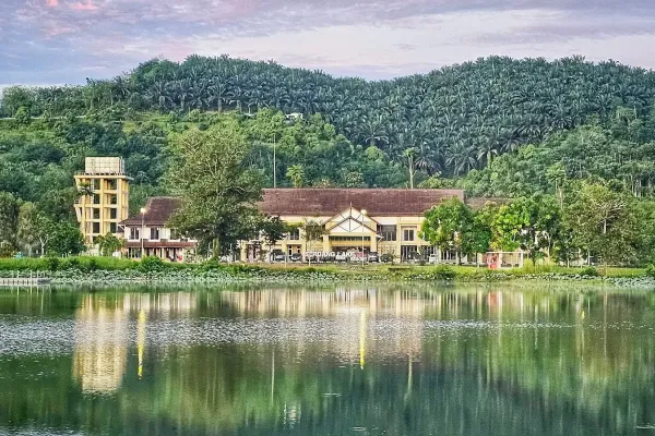 Serdang Lake View Resort