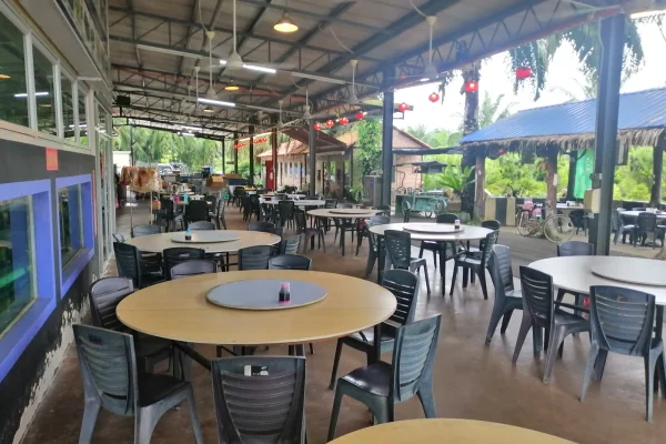 Restoran Seafood Bagan Samak River