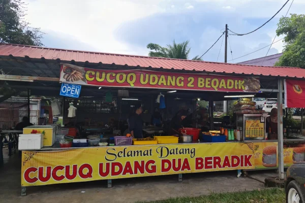 Cucur Udang Dua Beqadik