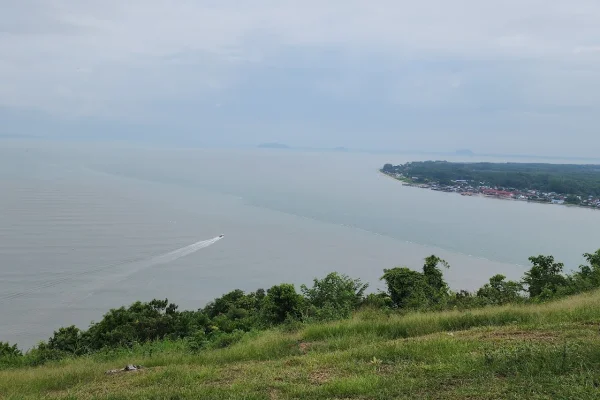Pantai Bukit Meriam