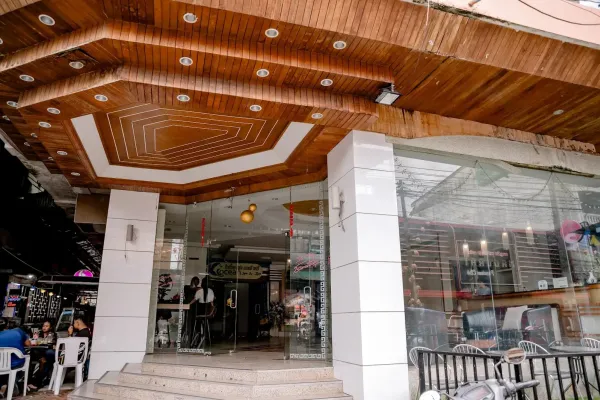 Satit Hotel Soi6