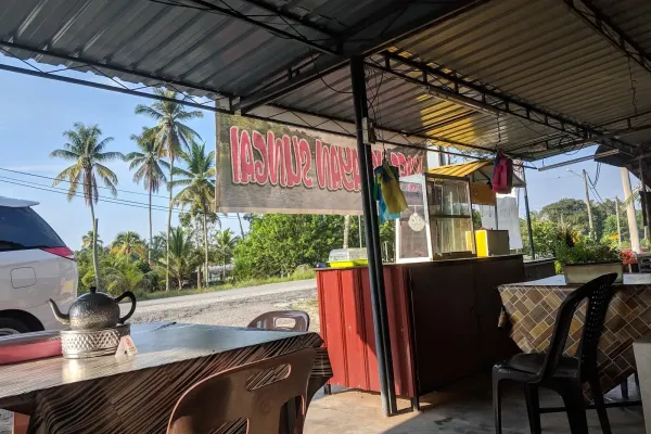 Kafe Nelayan Ikan Baung Sungai Kari