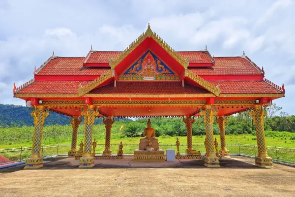 Wat Samnakh Song Thep Sawan