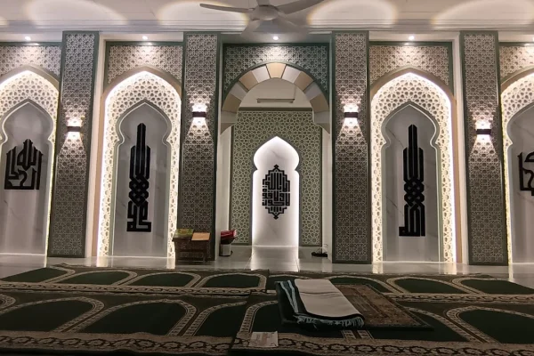 Surau Kampung Kemelong